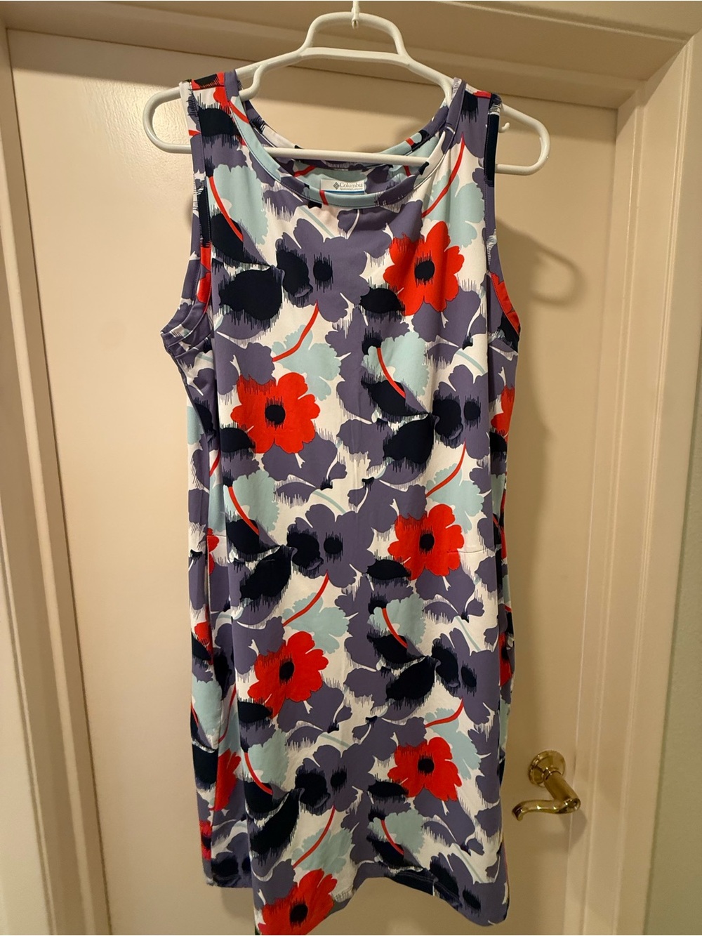 Sleeveless Floral Shift Dress in Red, Navy & Light Blue
